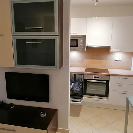 Erdgeschosswohnung Mit Terrasse Und Meerblick *