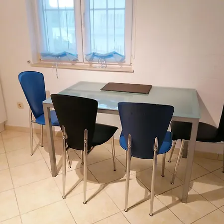 Erdgeschosswohnung Mit Terrasse Und Meerblick *